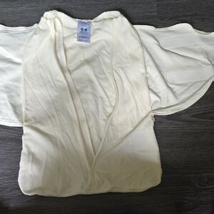 Halo Cream Robe with V-Neck and Flowing Sleeves